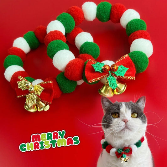 Festive Christmas Pet Collar – Soft Elastic Plush Necklace with Bow & Bell